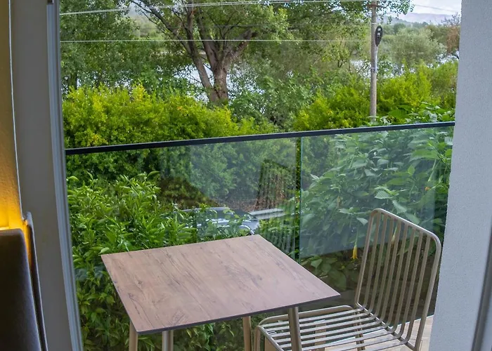 Osmani Pensjonat Szkodra