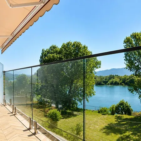 Osmani Guest house